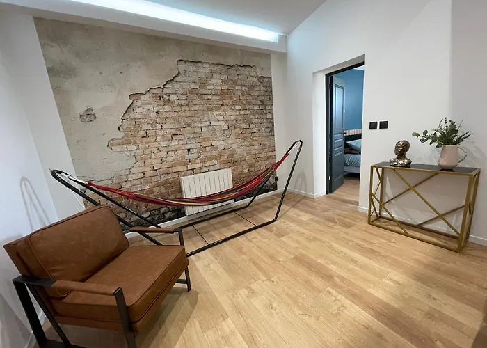 Les 3 Suites - 6 Personnes - 3 Chambres Avec Sdb Privatives